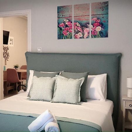 The Green Apartment Kavala Esterno foto