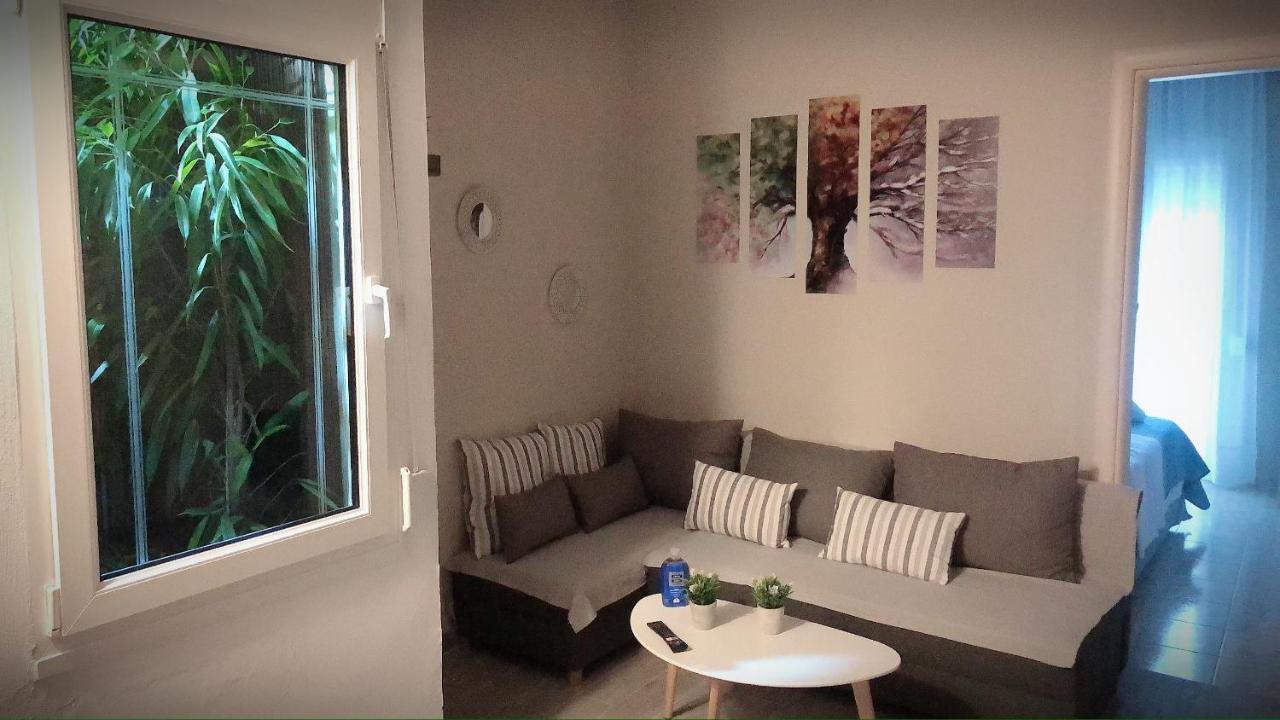 The Green Apartment Kavala Esterno foto