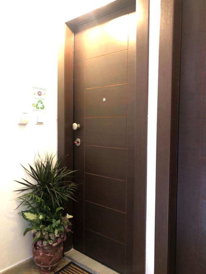 The Green Apartment Kavala Esterno foto