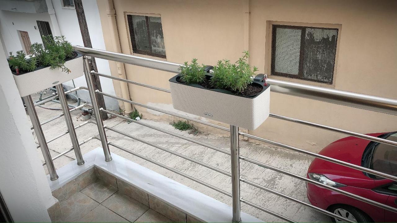 The Green Apartment Kavala Esterno foto