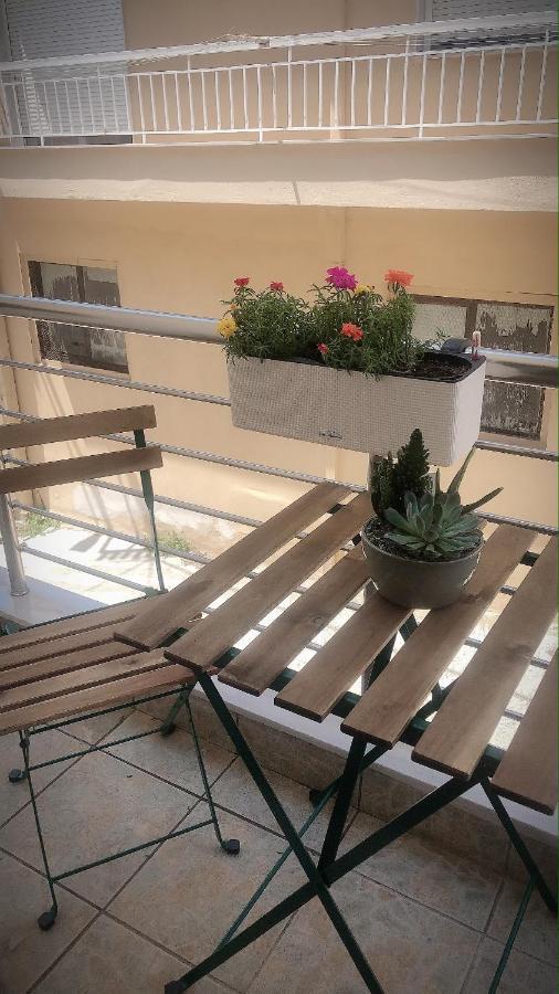 The Green Apartment Kavala Esterno foto
