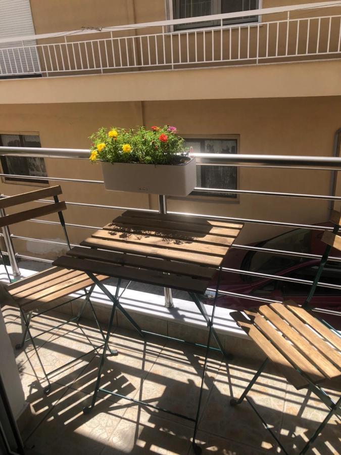 The Green Apartment Kavala Esterno foto